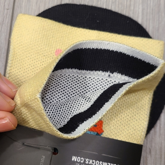 Disney Pixar Turning Red panda long socks - Picture 6 of 7